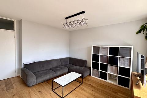 2 bedroom flat for sale, Hillary Road, Southall, Greater London, UB2