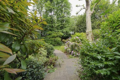 2 bedroom flat for sale, Holland Park, London, W11