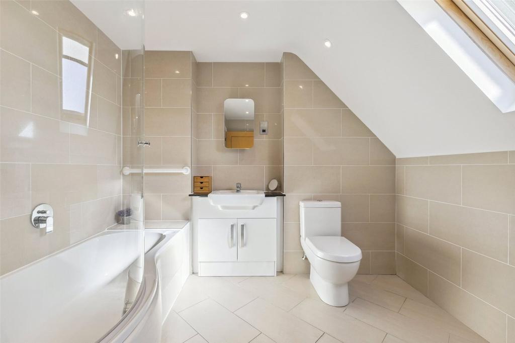 Bath/Shower Room