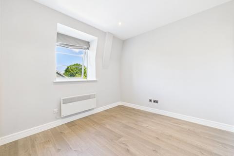 1 bedroom apartment to rent, Batavia Road, Sunbury-On-Thames