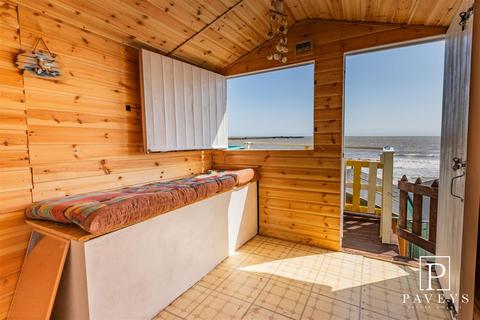 Chalet for sale, Southcliff Parade, Walton On The Naze