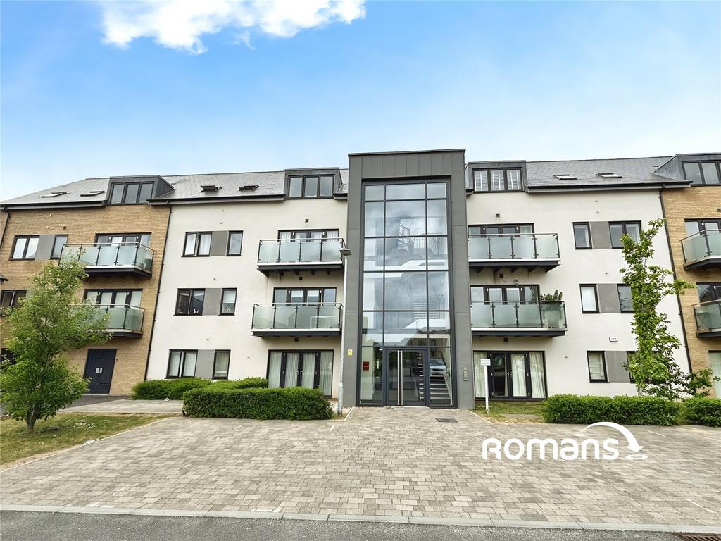 Ruston Close, Reading, Berkshire 2 bed apartment - £285,000