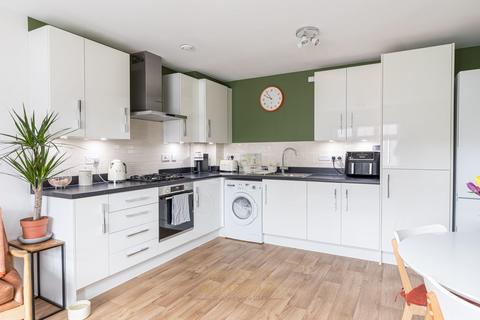 2 bedroom flat for sale, Haynes Way, Crawley RH11