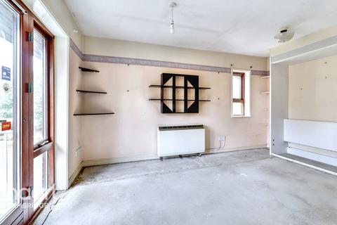 undefined, Robert Jennings Close, Cambridge