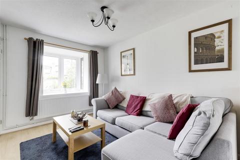 2 bedroom end of terrace house for sale, Avon Gardens, West Bridgford NG2