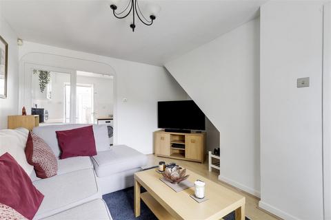 2 bedroom end of terrace house for sale, Avon Gardens, West Bridgford NG2