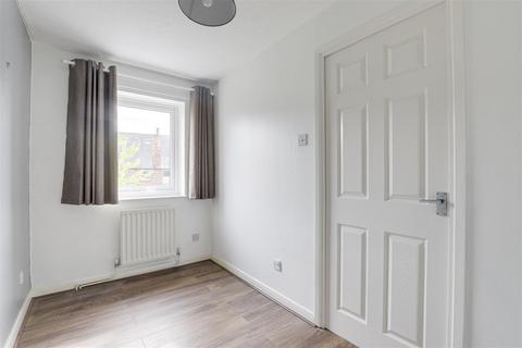 15 Avon Gardens, West Bridgford, Nottingham, NG2 6BP