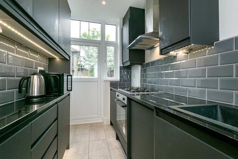 3 bedroom terraced house for sale, Downham Way, Bromley, BR1