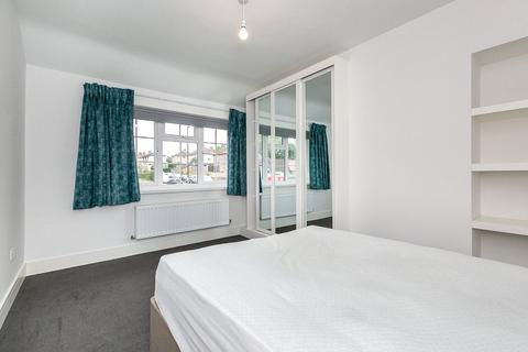 3 bedroom terraced house for sale, Downham Way, Bromley, BR1
