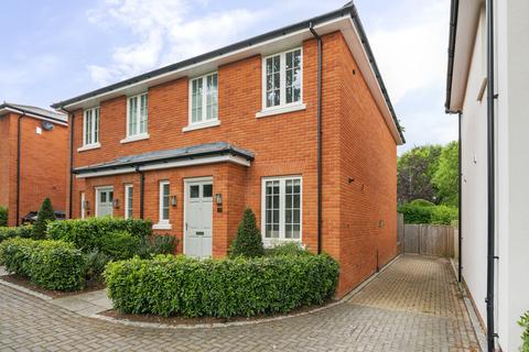 2 bedroom semi-detached house for sale, Appulby Gardens, Winchester, Hampshire, SO22