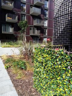3 bedroom apartment for sale, Powerhouse Lane, Hayes UB3