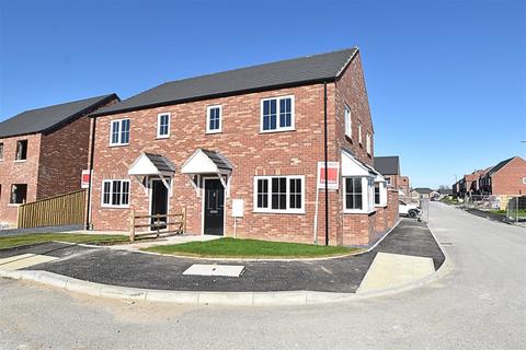 3 bedroom semi-detached house for sale, Hewitt Gardens, Laceby DN37
