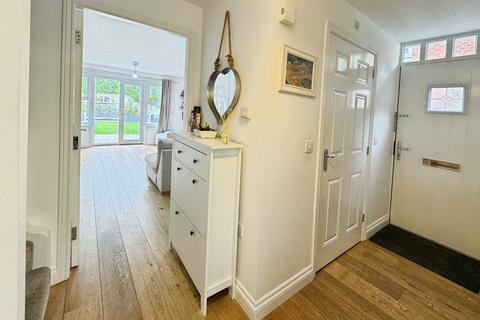 93 Highlander Drive, Donnington, Telford, TF2 8JU