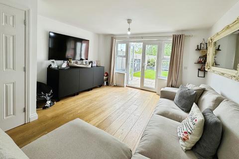 93 Highlander Drive, Donnington, Telford, TF2 8JU