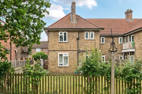 235 Brookehowse Road, London, SE6 3TT
