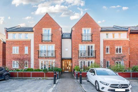 2 bedroom flat for sale, Old Amersham,  Buckinghamshire,  HP7