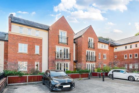 2 bedroom flat for sale, Old Amersham,  Buckinghamshire,  HP7