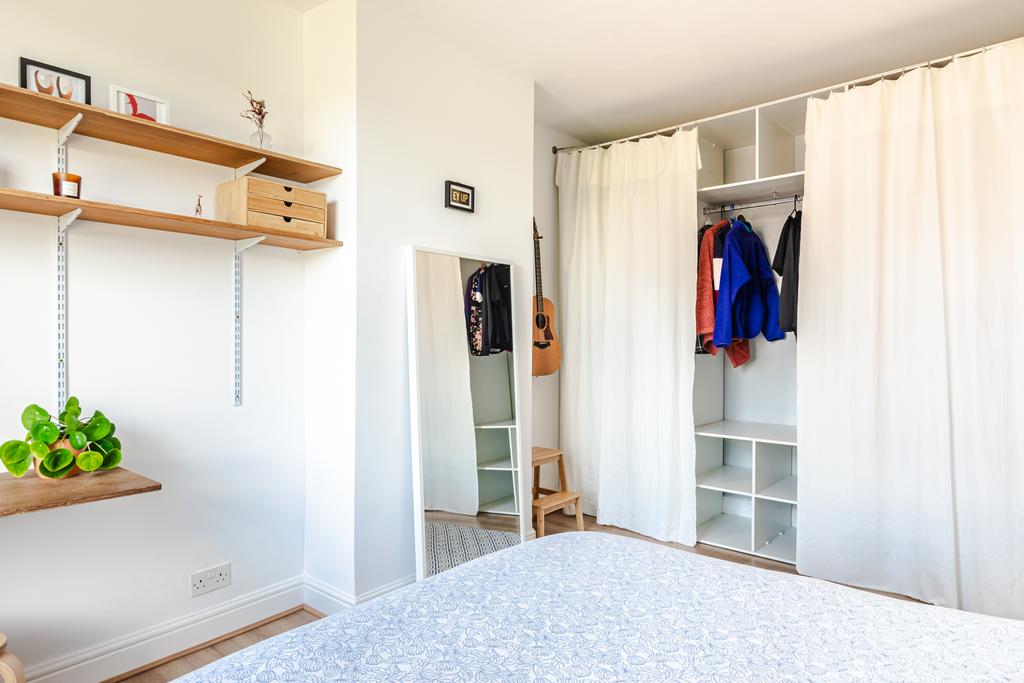 Bedroom1b