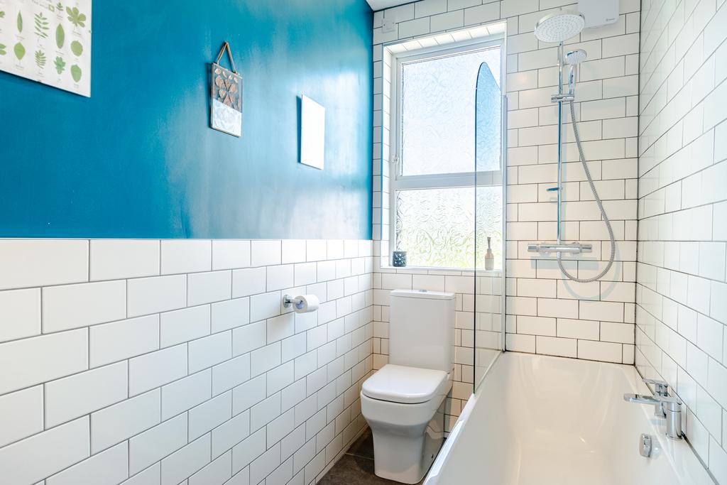 Bathroom1