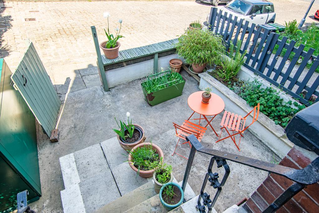 Outside3