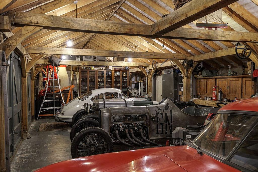 Garage