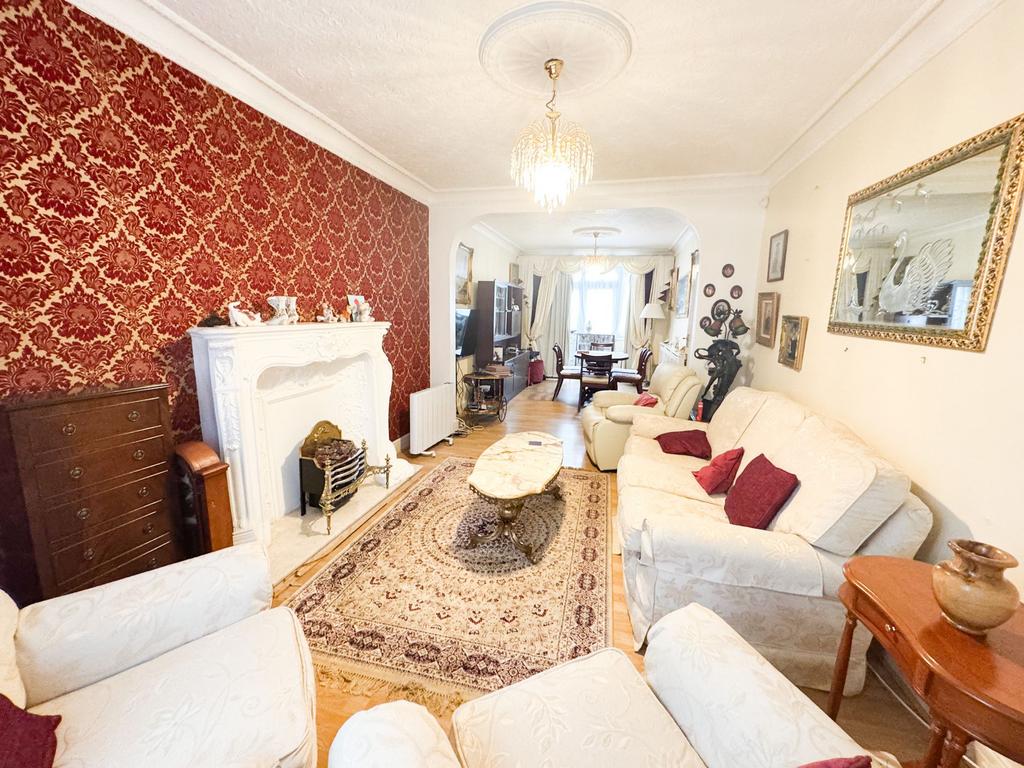 Tallack Road E10