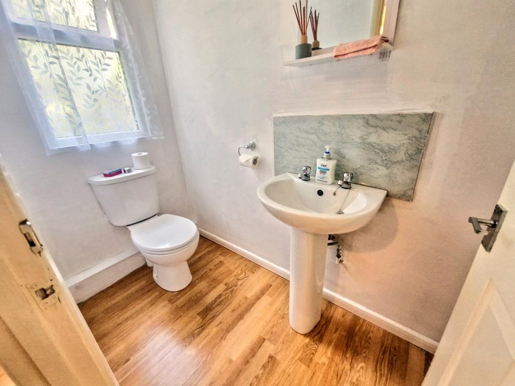 WC Cloakroom