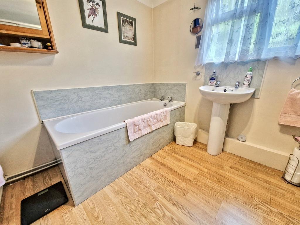 Ensuite Bathroom