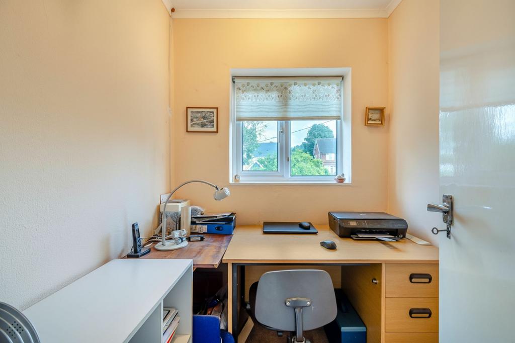 Study/bedroom 4