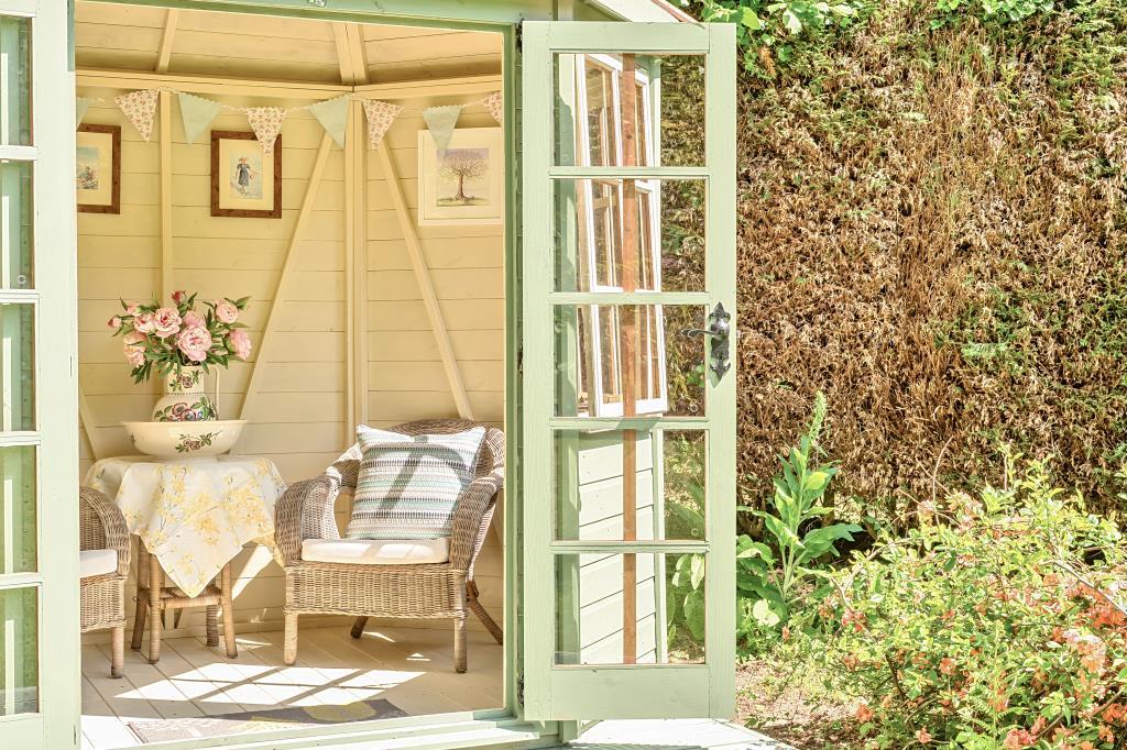 Summer house