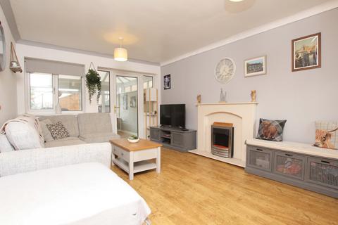 5 Beechwood Drive, Llantwit Fardre, Pontypridd, CF38 2PJ