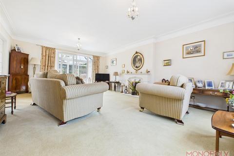 4 bedroom detached bungalow for sale, Jeffreys Road, Wrexham