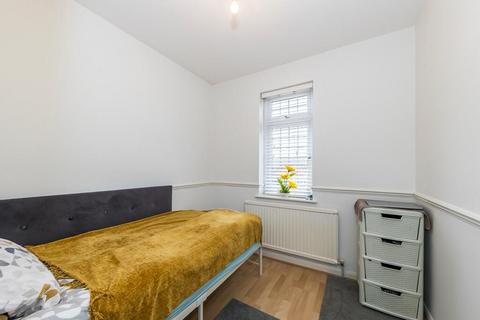 33 Forest Road, Ilford, IG6 3HA