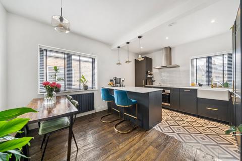 undefined, Aylmer Road, Shepherd's Bush W12
