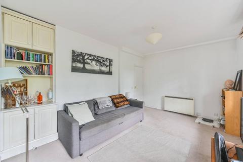 3 bedroom terraced house to rent, Vicarage Crescent, Battersea, London, SW11