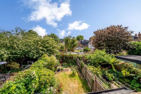 24 Reynolds Road, London, SE15 3AH