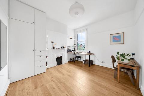 24 Reynolds Road, London, SE15 3AH