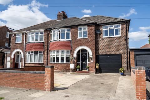 Heworth Hall Drive, York, YO31 1AG