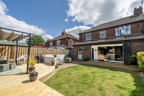 4 bedroom semi-detached house for sale, Heworth Hall Drive, York, YO31 1AG
