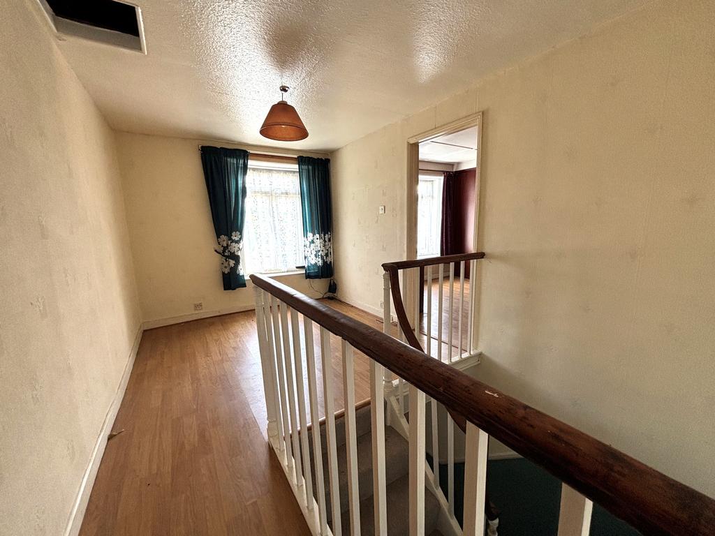 Hallway T202505220848.jpg