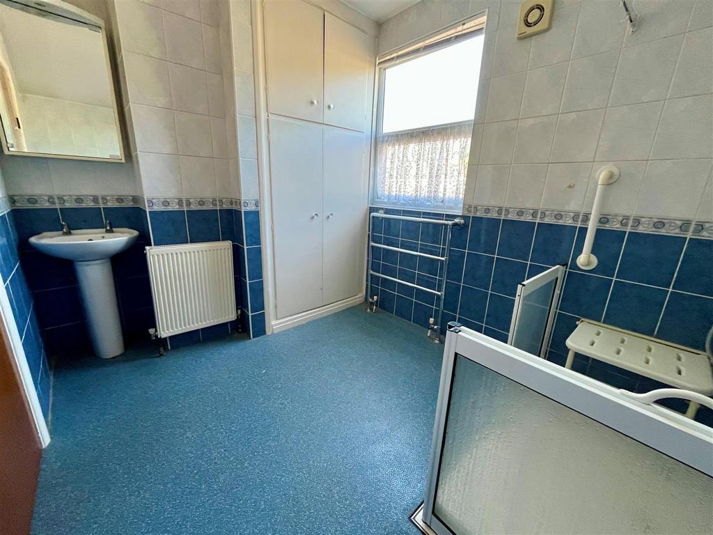 Wet Room.jpg