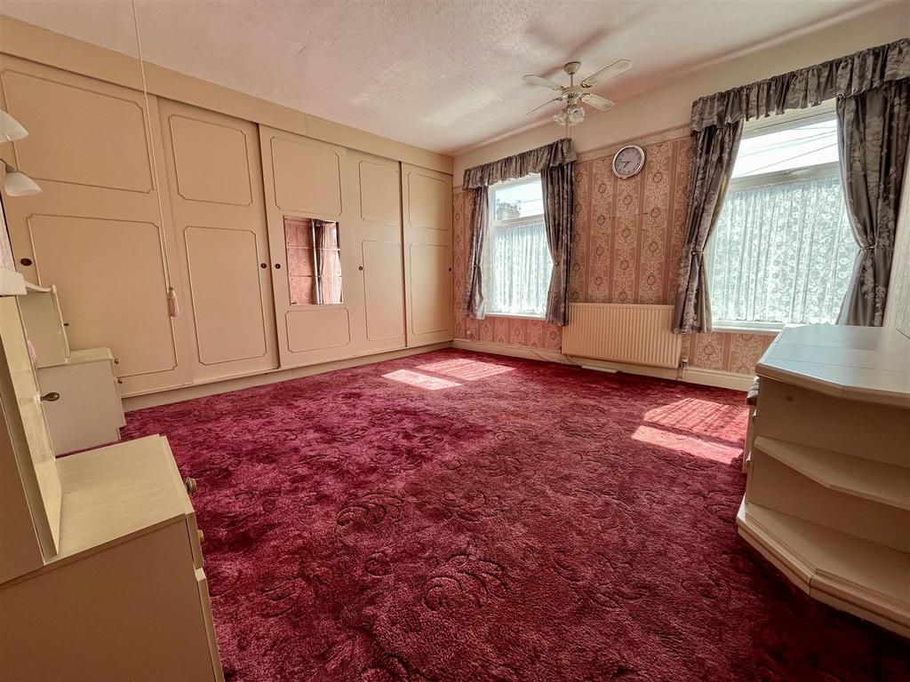 Bedroom One.jpg