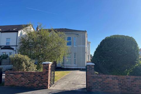 2 bedroom flat for sale, Portland Street, Southport PR8