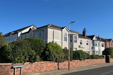 2 bedroom flat for sale, Portland Street, Southport PR8
