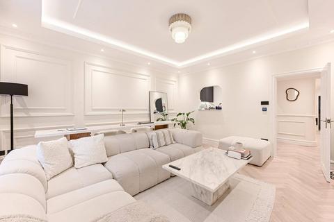 Cornwall Gardens, South Kensington, London, SW7