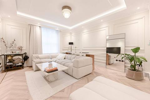 1 bedroom flat to rent, Cornwall Gardens, South Kensington, London, SW7