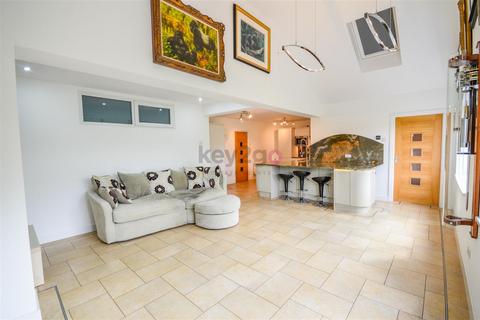 undefined, Troway, Sheffield, S21