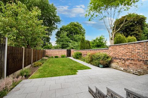 5 bedroom semi-detached house for sale, Snowdon Road, Ellesmere Park, M30