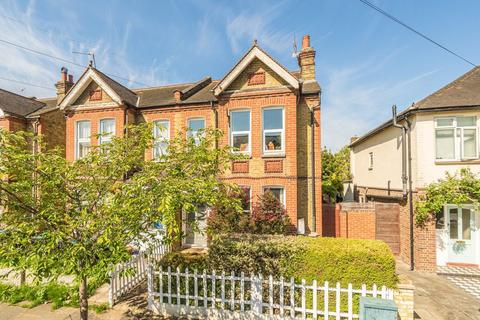 Ground Floor Flat, 20 Chesham Road, Kingston Upon Thames, KT1 3AQ