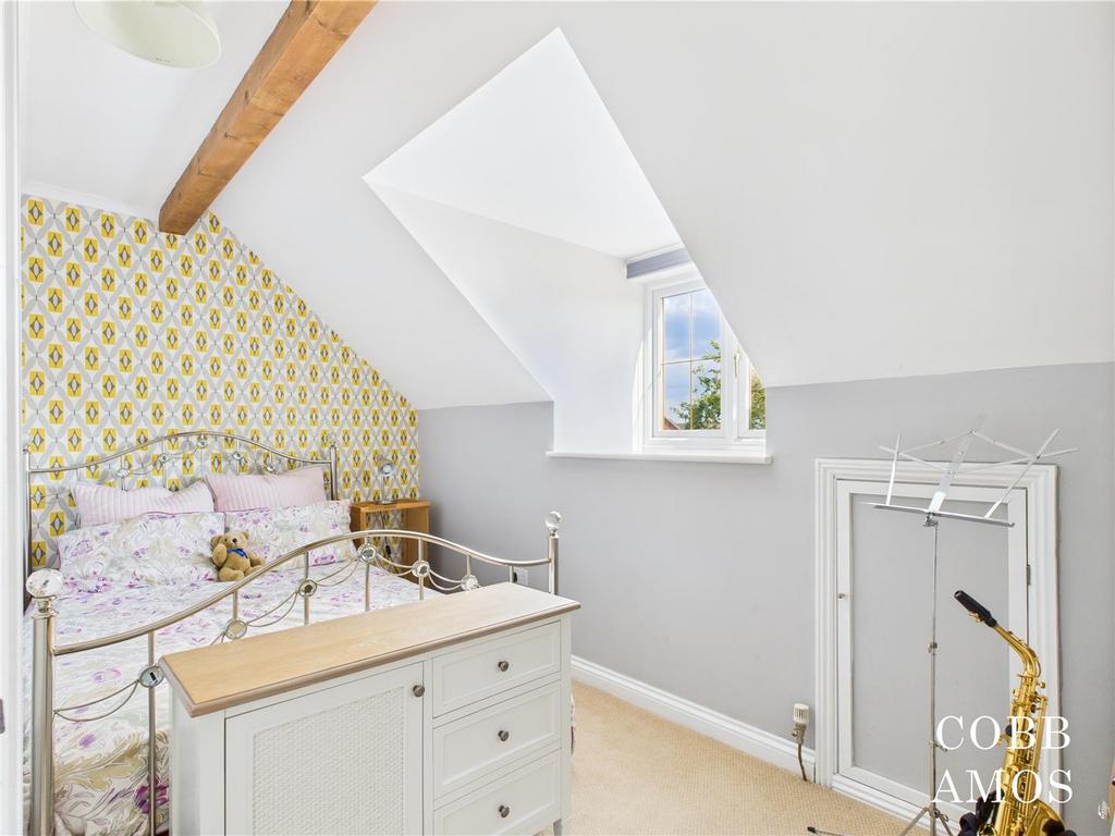 CAM02803 G0-PR0185-STILL001.jpg